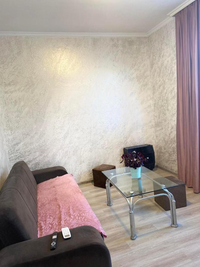 Holiday House Chkonia Hotel Batumi Eksteriør billede